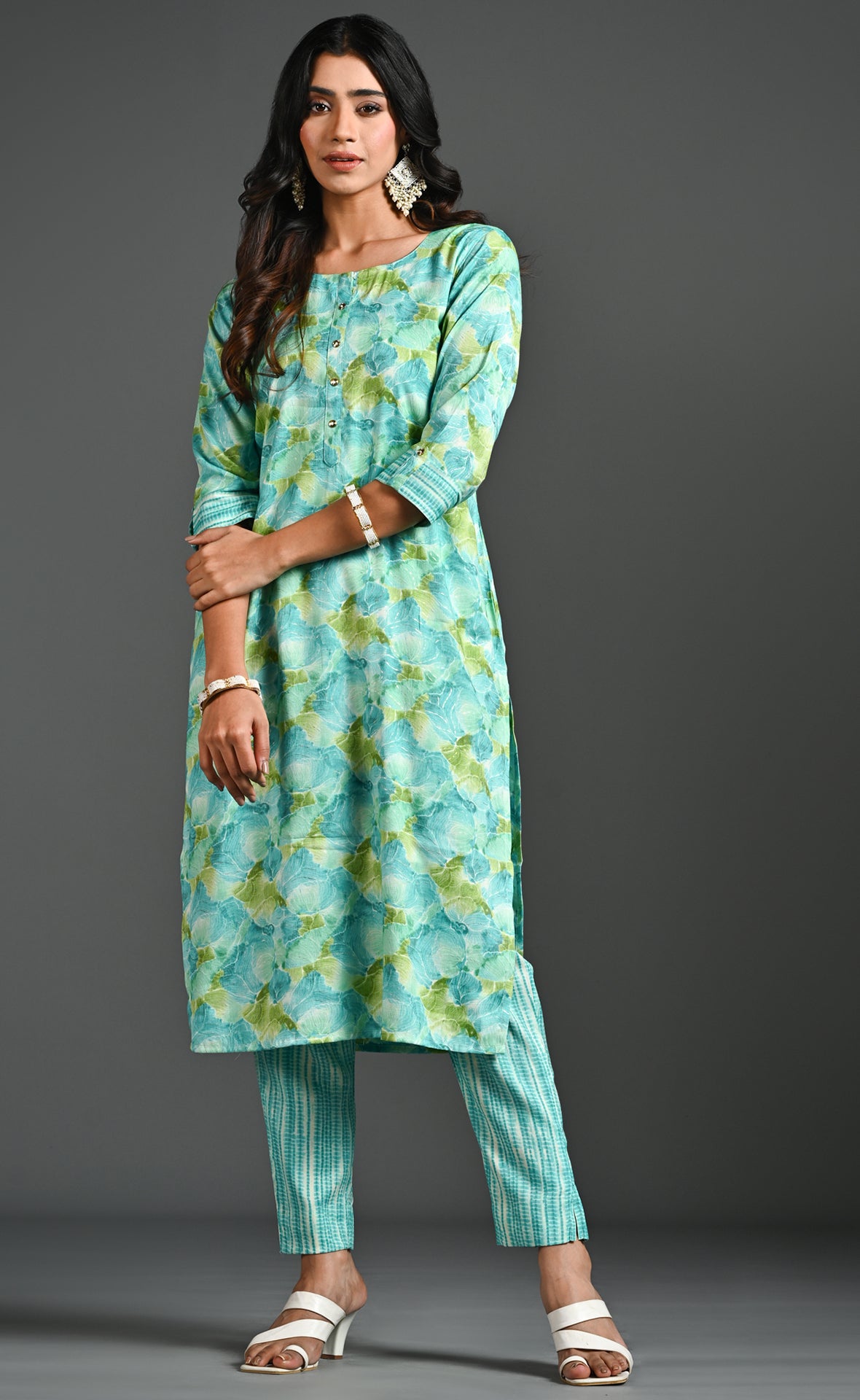 Blue & green printed casual kurthi set