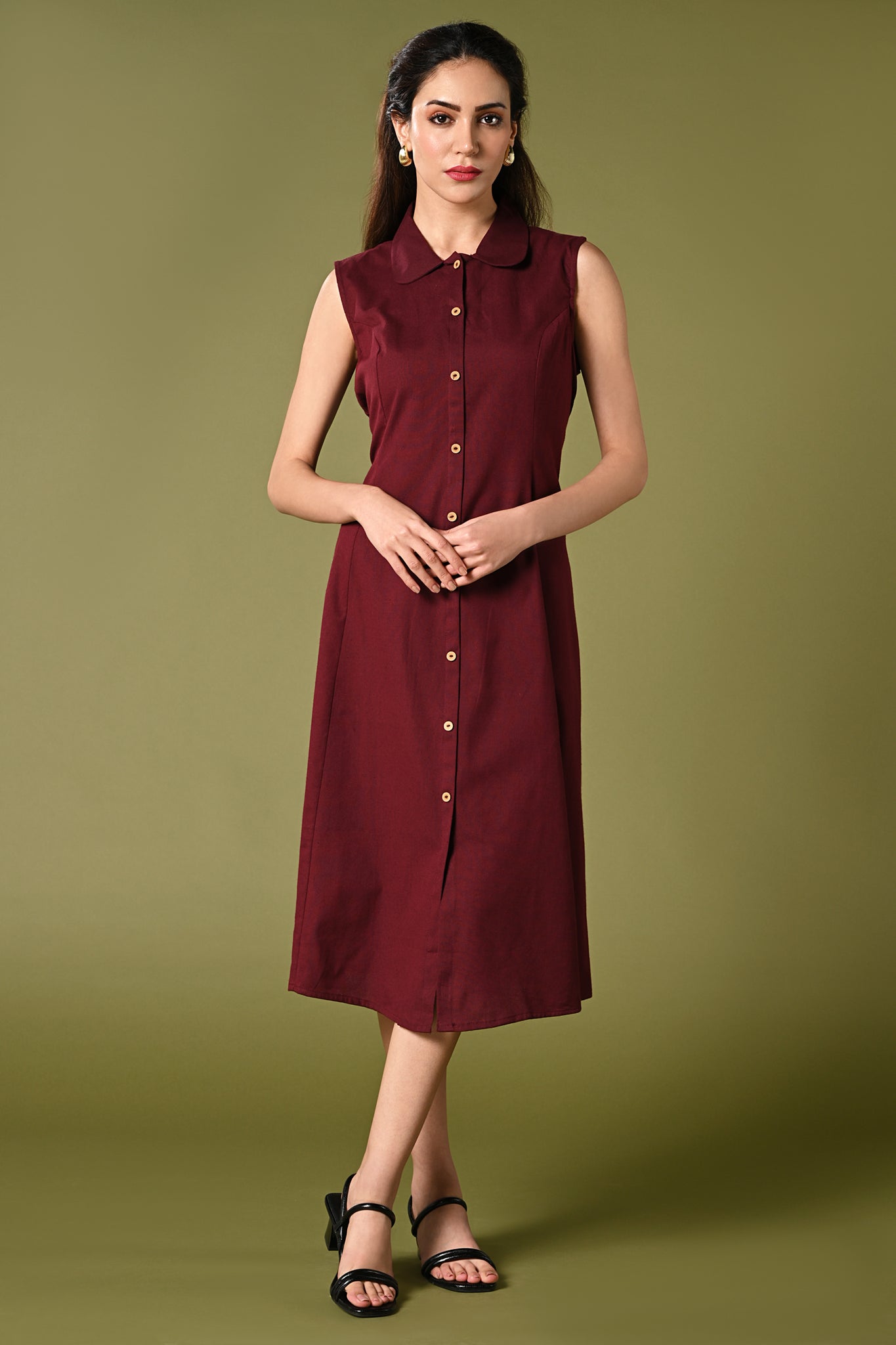 Plain maroon cotton flex aline daily wear kurti for summer with collar neck.