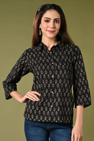 Summer printed black short cotton kurti for jean with collar neck.
•	Straight short kurti.
•	3/4 sleeves, wooden buttons.
•	Collared neck.
•	Pure cotton material.
