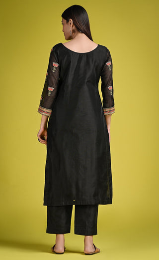 Black salwar kameez set with elephant motif - nachfashion